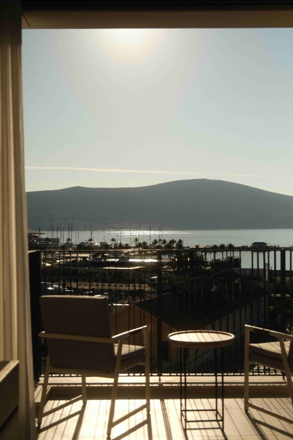 SIRO hotel smješten je u Porto Montenegro, usred Bokokotorskog zaljeva