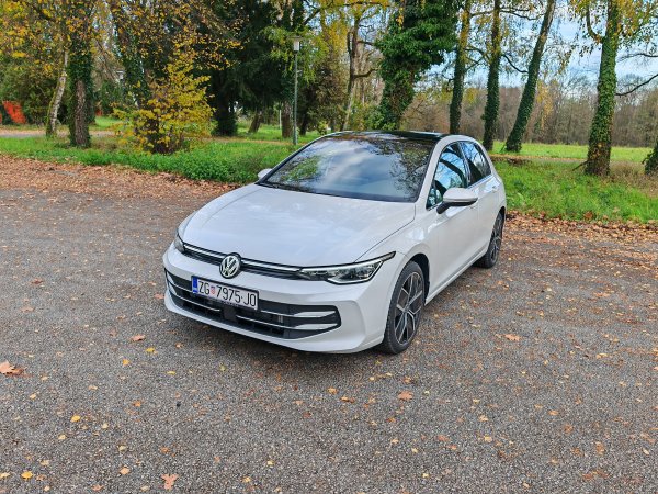 VW Golf 8 PA 1.5 eTSI DSG 50 Edition