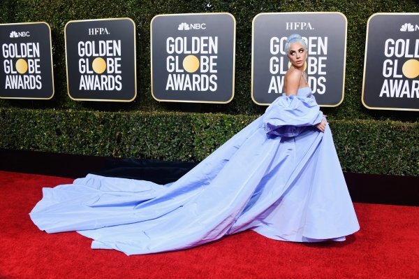 Lady Gaga na dodjeli Zlatnih globusa 2019. godine