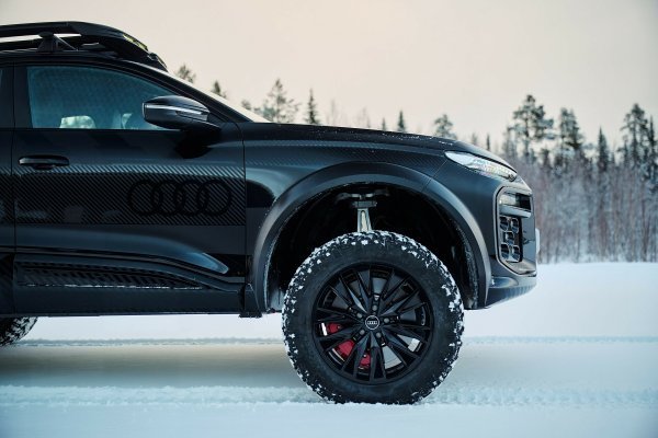 Audi Q6 e-tron offroad koncept