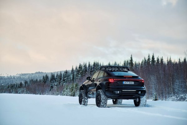 Audi Q6 e-tron offroad koncept