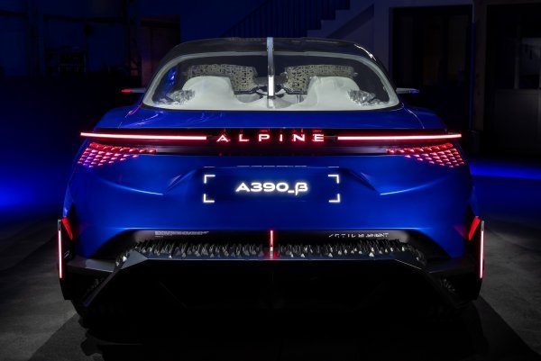 Alpine A390_β izložbeni automobil