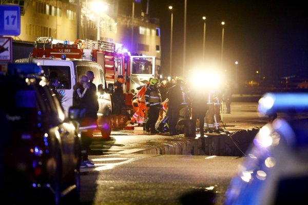 U Splitu auto upao u more, stradalu osobu odvezla Hitna pomoć