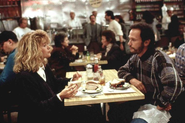 Meg Ryan i Billy Crystal u filmu 'Kad je Harry sreo Sally' 1989. godine