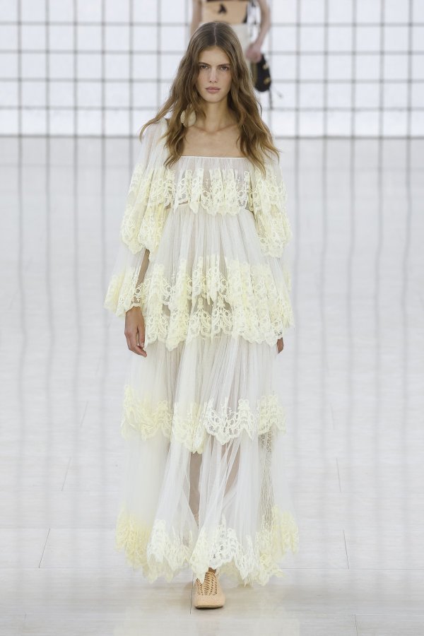 Chloe SS25