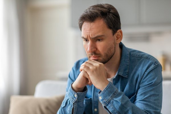 Stalno promišljanje o raznim opcijama stvara tjeskobu, stres i iscrpljenost