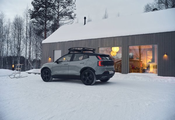 Volvo EX30 Cross Country