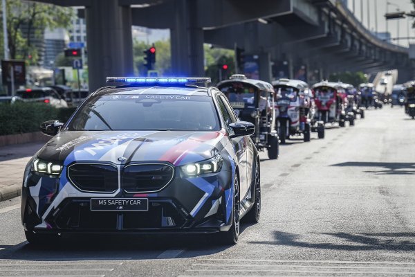 BMW M5 Touring MotoGP™ Safety Car 2025