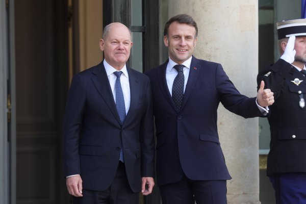 Olaf Scholz i Emmanuel Macron