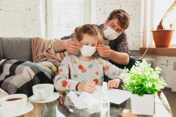 Simptomi gripe nastupaju naglo, unutar nekoliko sati i traju u prosjeku 7–10 dana