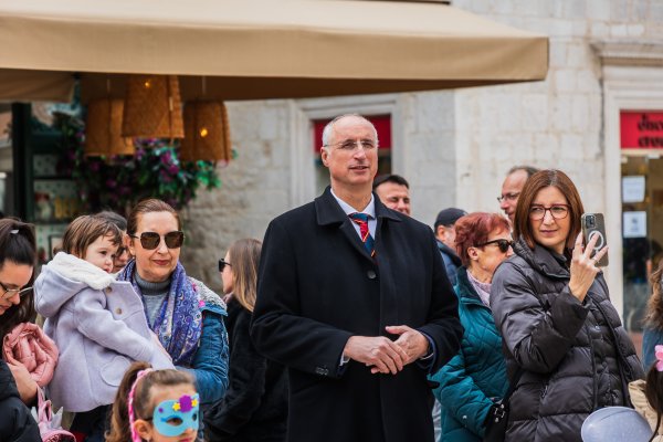 Puljak: 'Građani Splita određivat će što će pisati na ulicama i trgovima, nitko drugi'