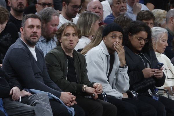 Luka Modrić i Kylian Mbappe