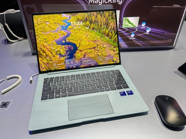 Honor MagicBook Pro 14