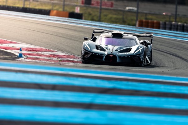 Vlasnici Bugattija Bolidea na stazi Paul Ricard