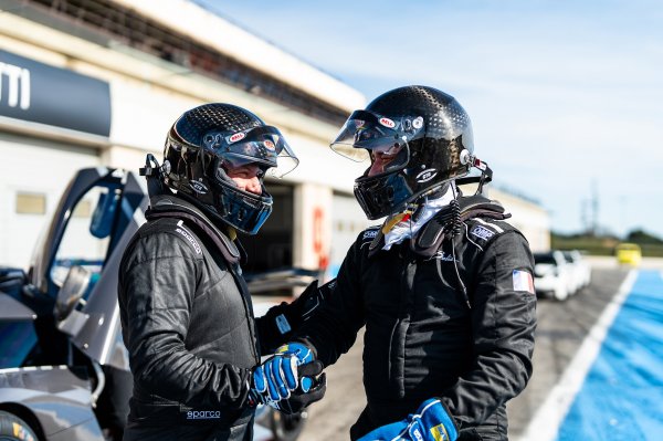 Vlasnici Bugattija Bolidea na stazi Paul Ricard