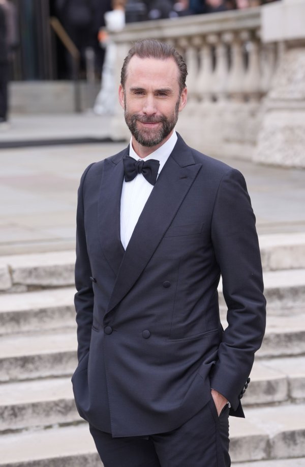 Joseph Fiennes