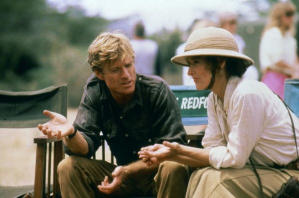 Meryl Streep i Robert Redford ukultnom filmu Sydneyja Pollacka 'Moja Afrika'