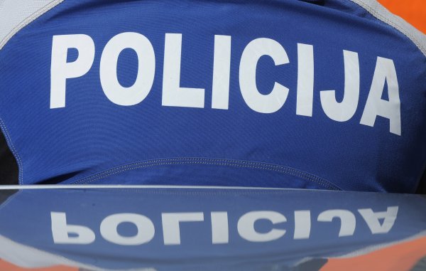 Uhićen zbog pokušaja ubojstva 75-godišnje majke, pa prevezen u KBC Osijek