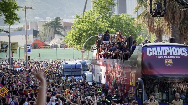 Pogledajte scene za pamćenje iz Barcelone; Katalonci sa stilom proslavili naslov prvaka