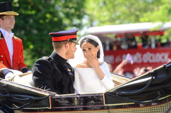 Ostvaruje se predviđanje kraljice Elizabete II: Znala je da će se Meghan 'poskliznuti'