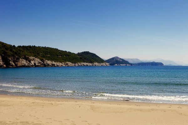 Čarobna uvala s hladom i toplim morem: Ovo je jedna od najljepših hrvatskih plaža