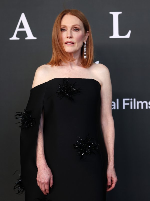 Julianne Moore pokazala kako u 65-oj izgleda bez šminke i bez ikakvih filtera