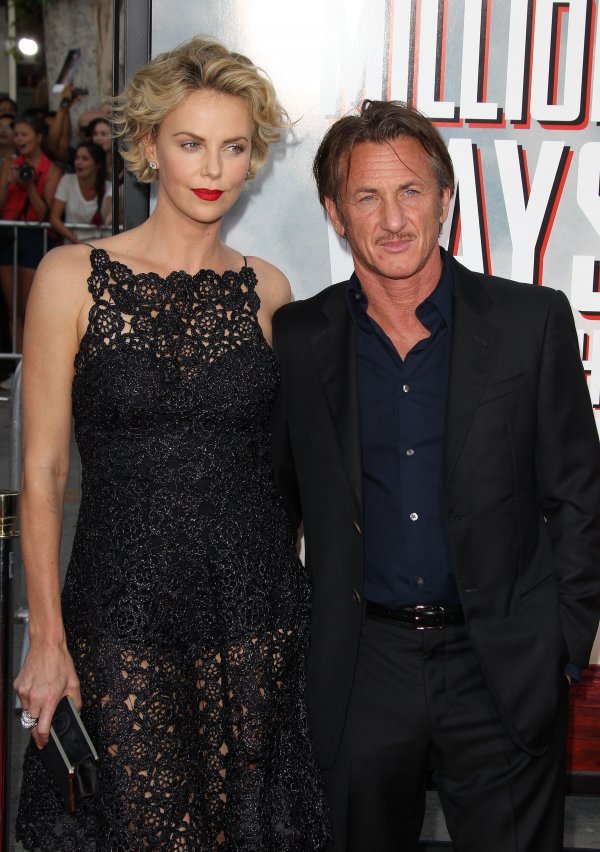 Sean Penn i Charlize Theron zablistali su na crvenom tepihu na filmskom festivalu u Cannesu