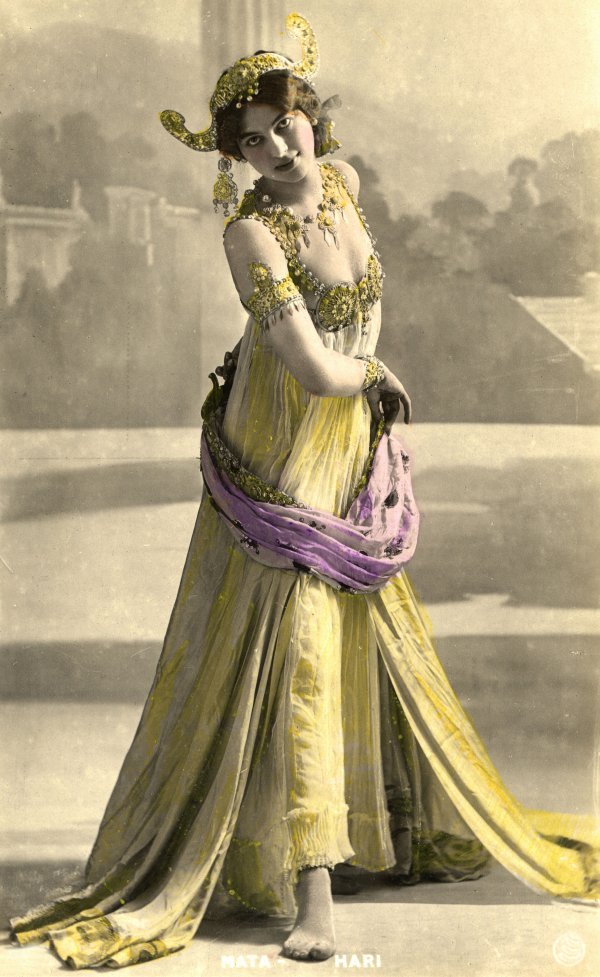 Margaretha Geertruida Zelle poznatija kao Mata Hari