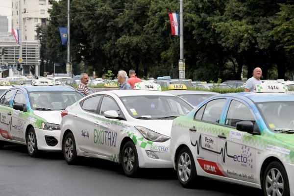 Prosvjed taksista u Zagrebu