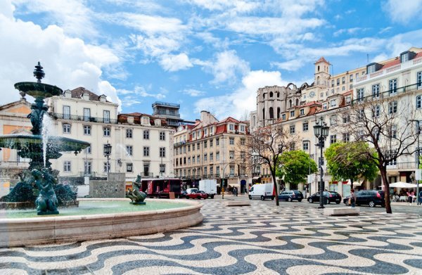 Trg Rossio u Lisabonu Thinkstock