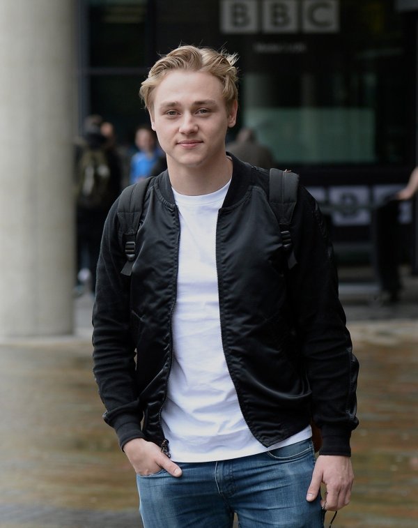 Ben Hardy u filmu utjelovljuje bubnjara Rogera Taylora