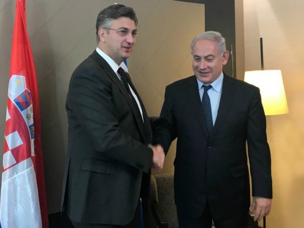 Premijer Plenković u švicarskom Davosu prvo se sastao s izraelskim premijerom Benjanimnom Netanyahuom