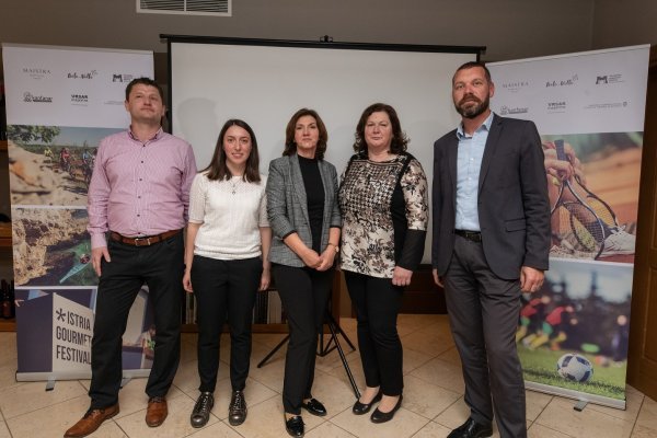 Dean Pustijanac (direktor TZ Svetvinčenat), Ivana Maružin (direktorica TZ Kanfanar), Natalija Vugrinec (direktorica TZ Vrsar), Odete Sapač (direktorica TZ Rovinj) i Sandi Drandić (direktor TZ Bale)